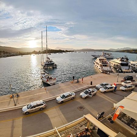 The Manessi City Boutique Hotel Poros Town Ngoại thất bức ảnh