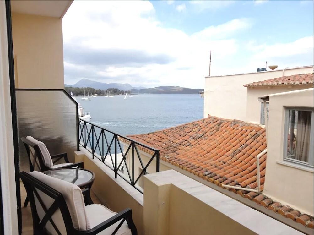 The Manessi City Boutique Hotel Poros Town Ngoại thất bức ảnh