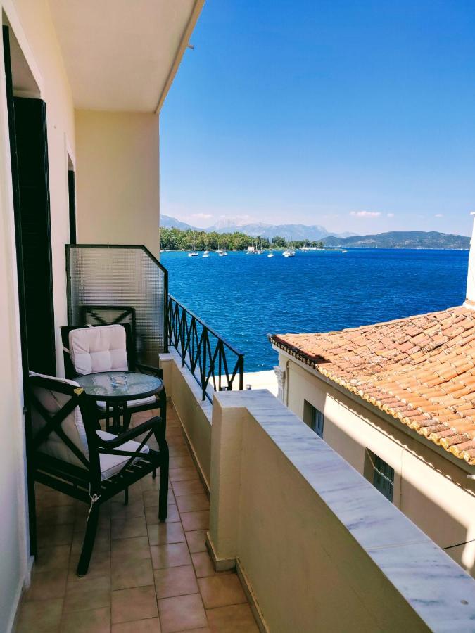 The Manessi City Boutique Hotel Poros Town Ngoại thất bức ảnh