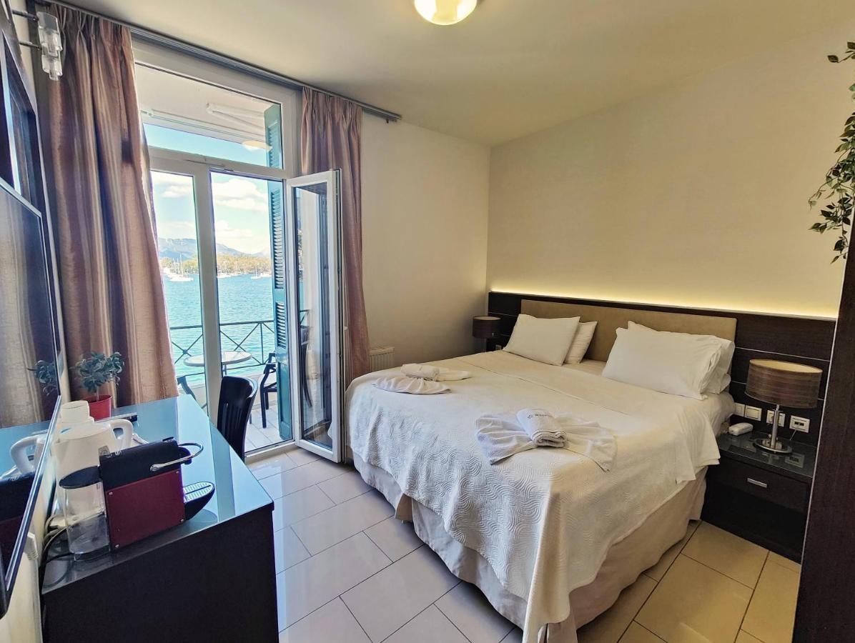 The Manessi City Boutique Hotel Poros Town Ngoại thất bức ảnh