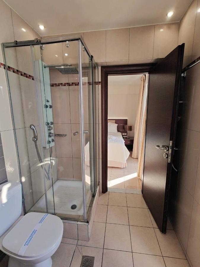 The Manessi City Boutique Hotel Poros Town Ngoại thất bức ảnh