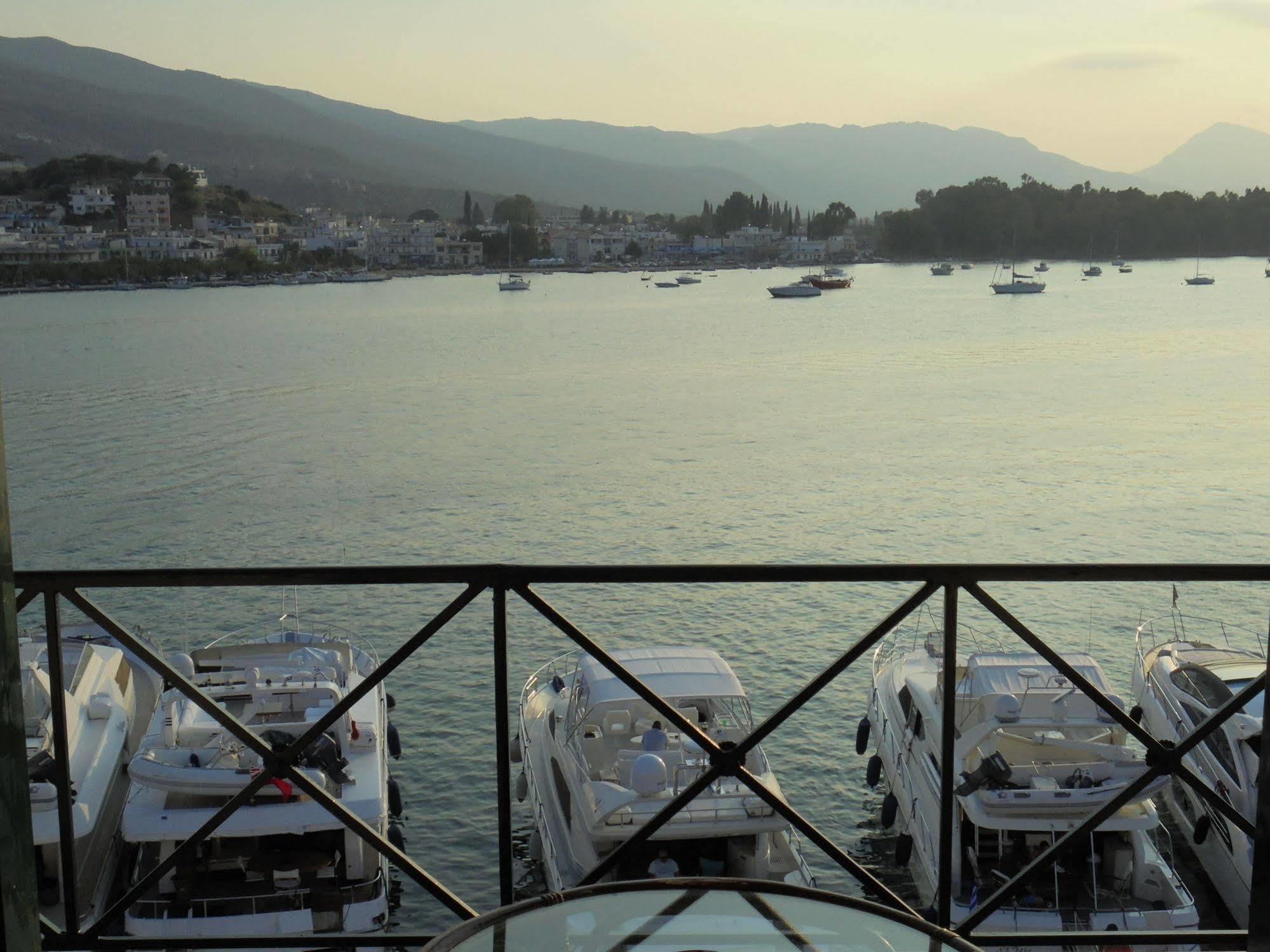 The Manessi City Boutique Hotel Poros Town Ngoại thất bức ảnh